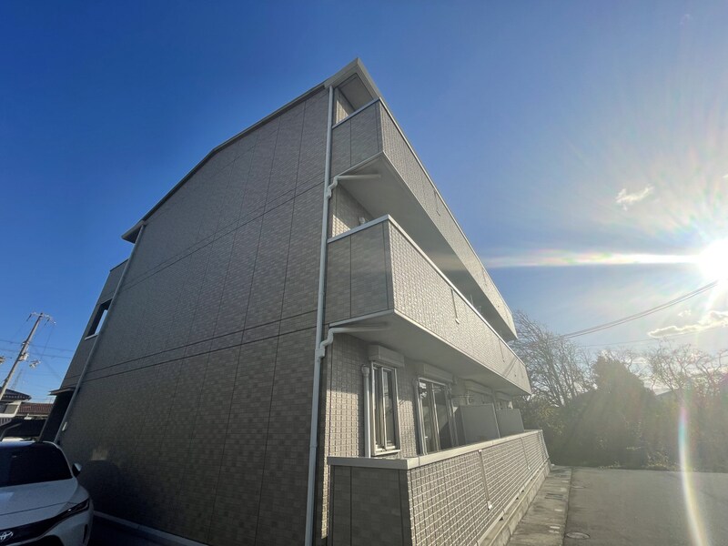 セジュール亀山 A棟の物件外観写真