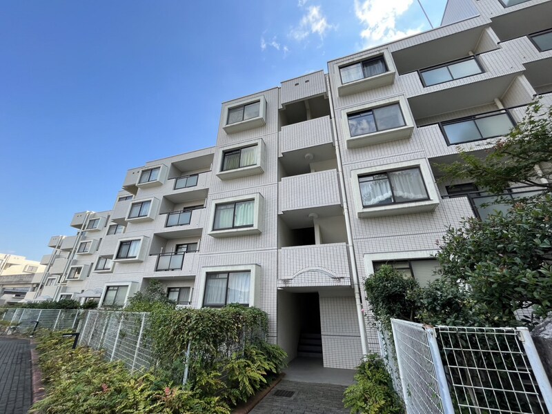 藤和ライブタウン新在家参番館の物件外観写真