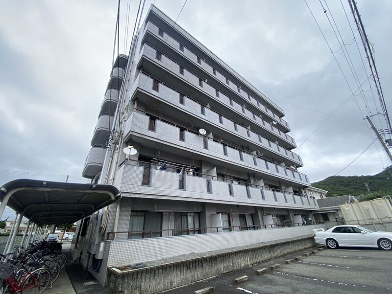 ラ グレイス姫路の物件外観写真