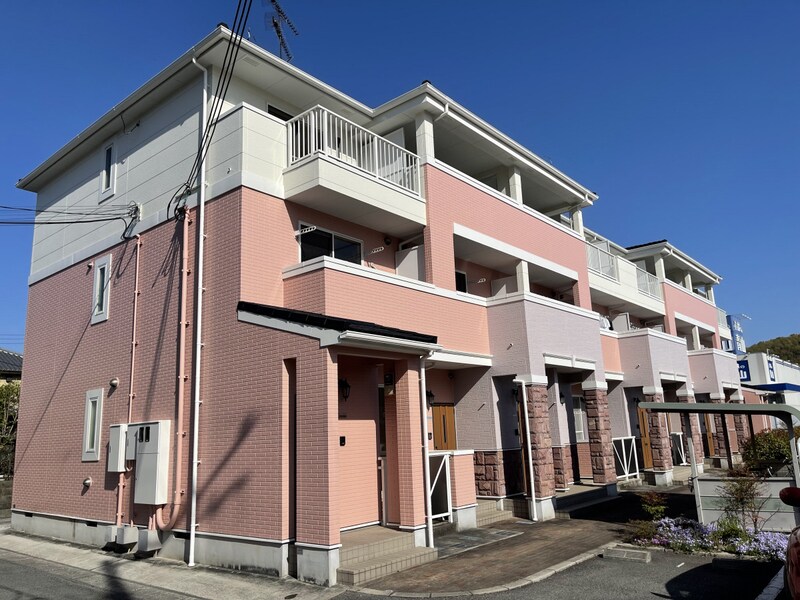 エステ・スールの物件外観写真