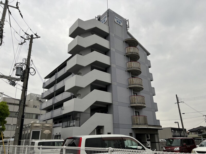 ウイングス神姫の物件外観写真