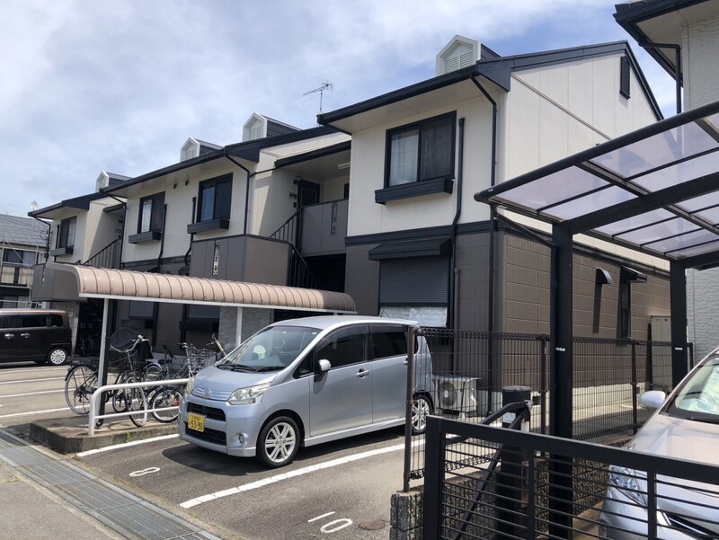 シャルムコートの物件外観写真