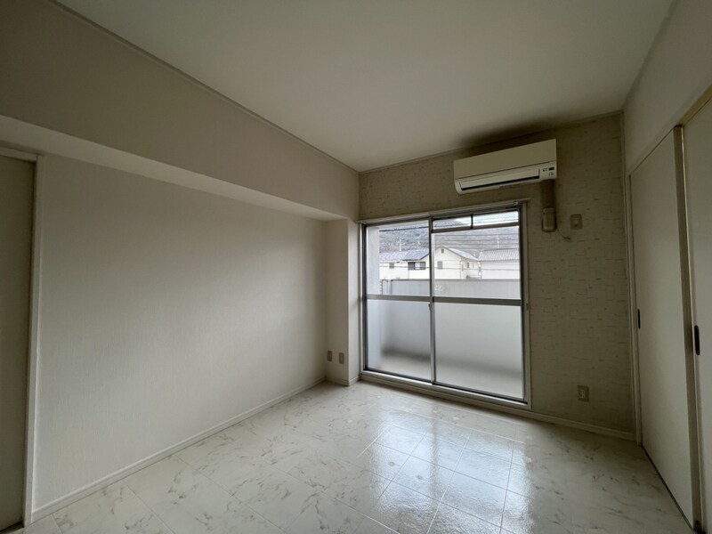 ハイツ赤坂の物件内観写真