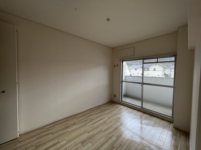 ハイツ赤坂の物件内観写真