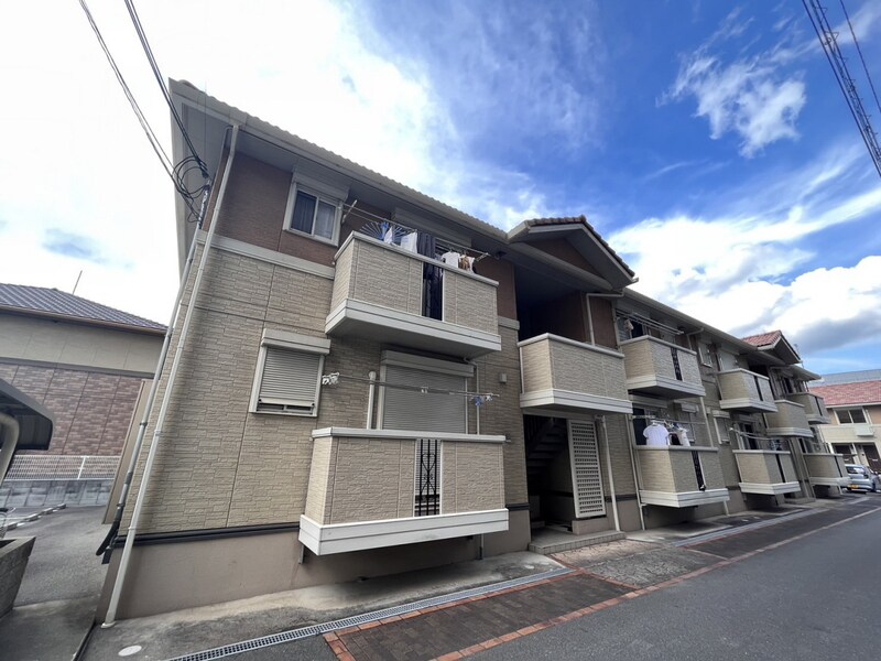 グランモア航A棟の物件外観写真