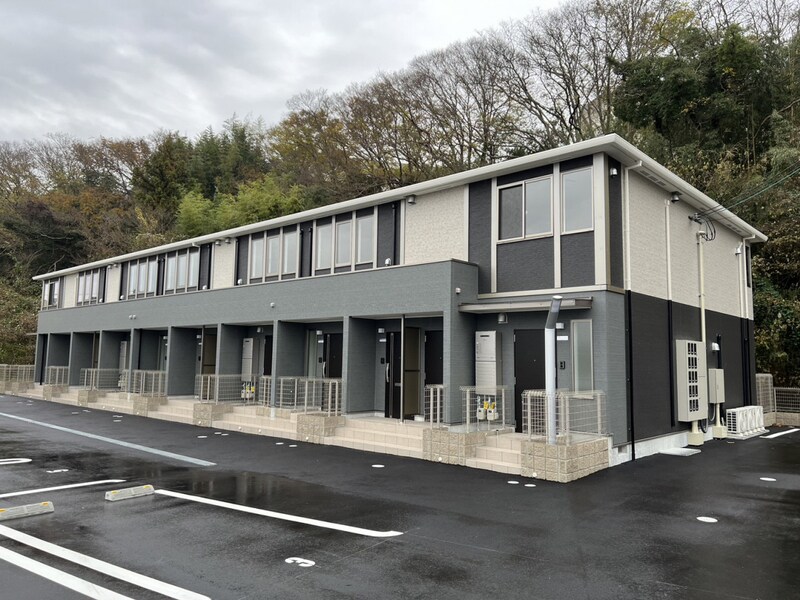 アヴェルラの物件外観写真