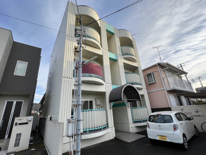 ハローハイツの物件外観写真