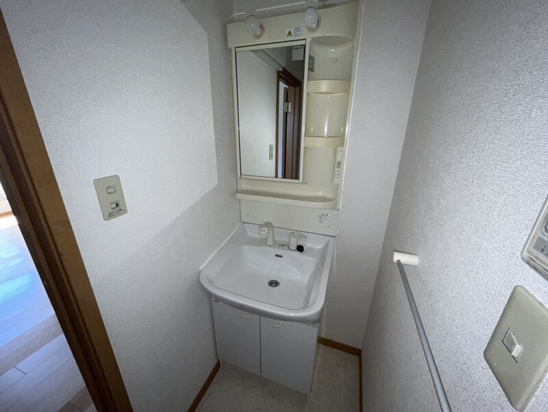 フリーデンAの物件内観写真