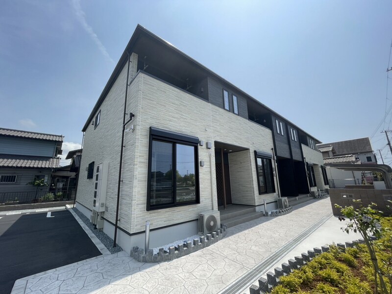 サニーレジデンスⅢの物件外観写真