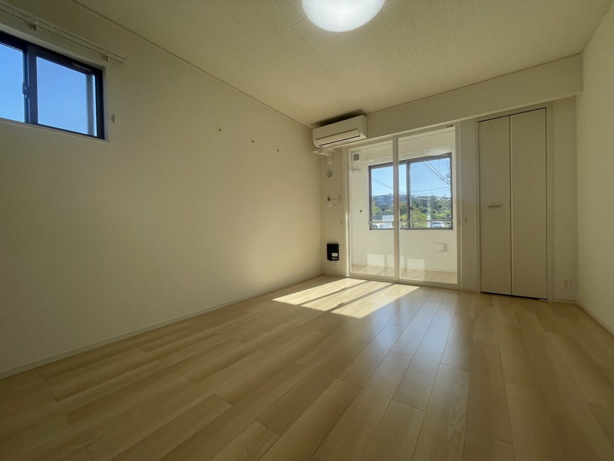 フロレゾンⅠの物件内観写真