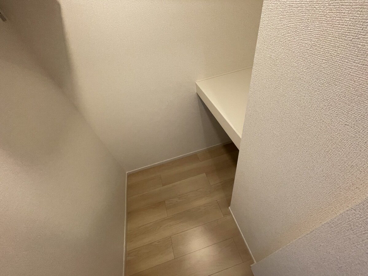 フロレゾンⅠの物件内観写真