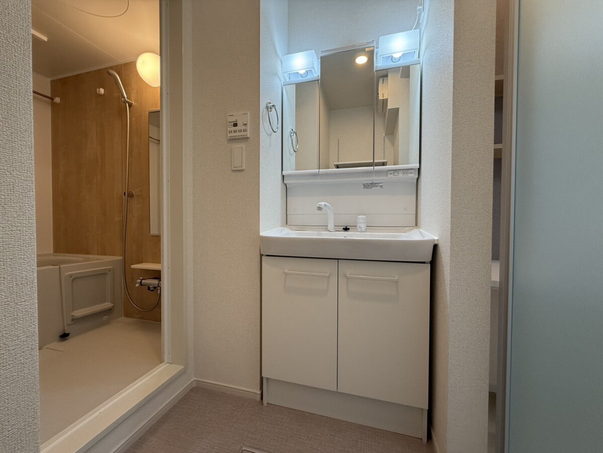 フロレゾンⅠの物件内観写真