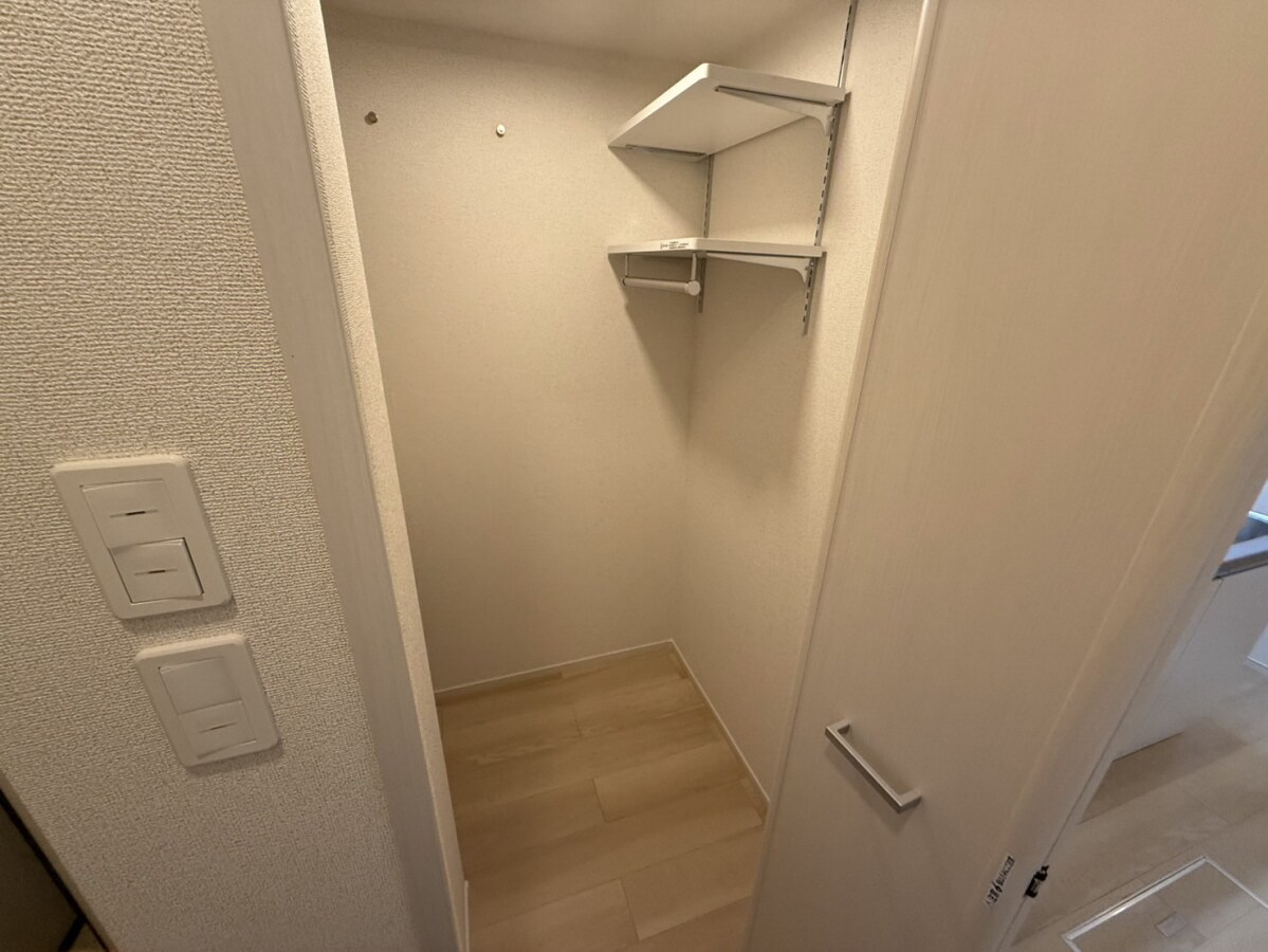 フロレゾンⅠの物件内観写真