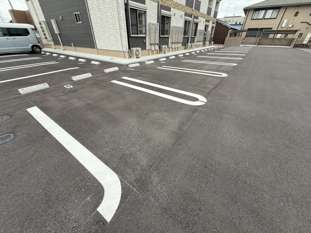 フロレゾンⅠの物件外観写真