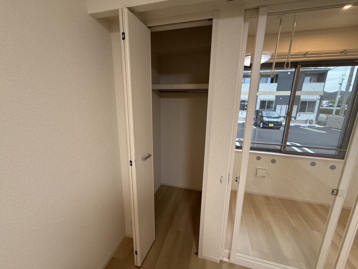 フロレゾンⅠの物件内観写真