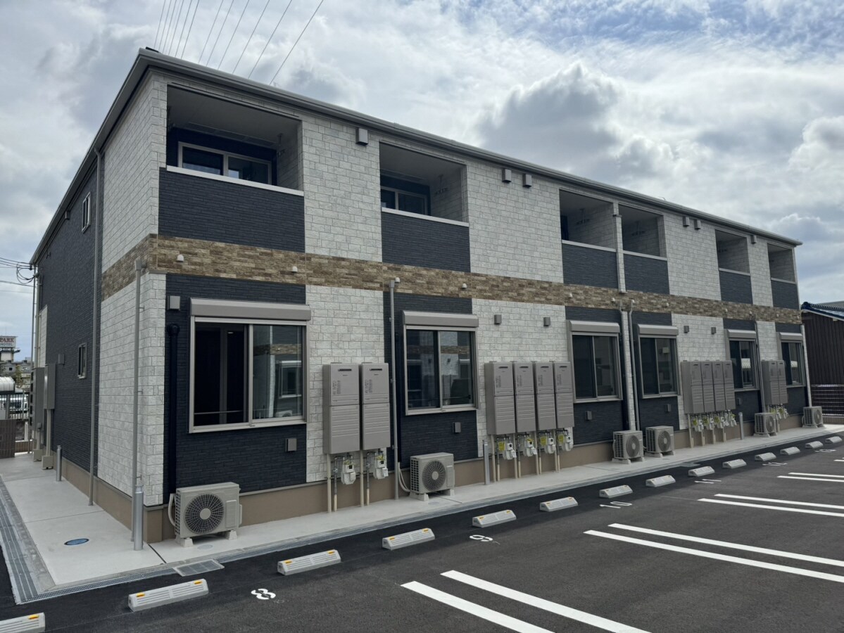 フロレゾンⅠの物件外観写真