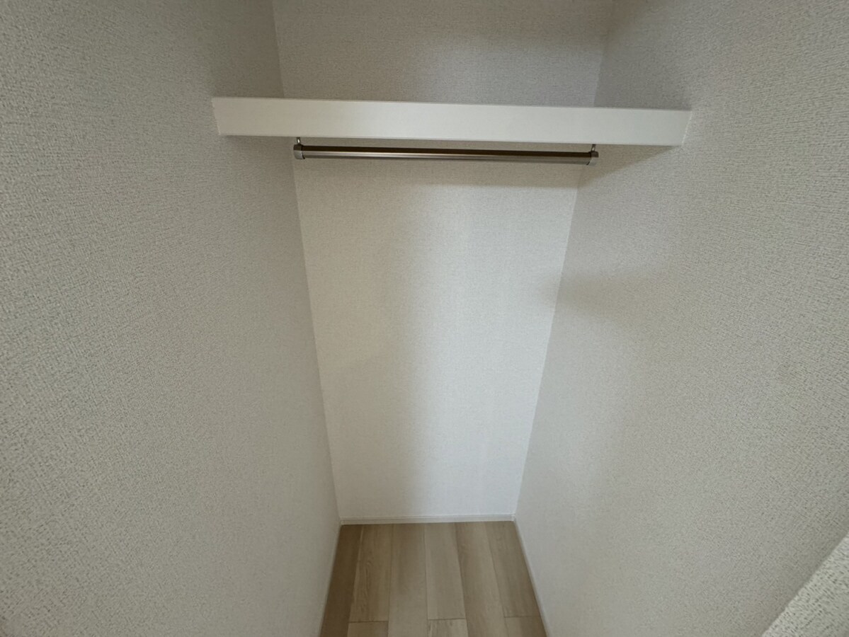 フロレゾンⅠの物件内観写真