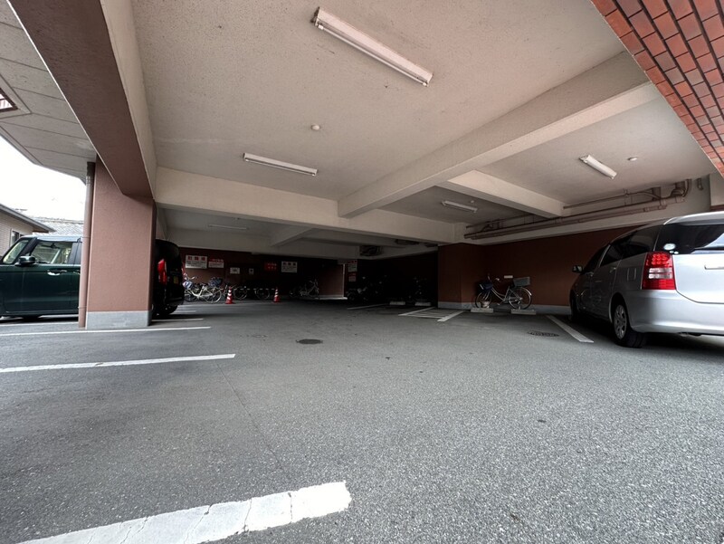 イトーピア野里の物件外観写真