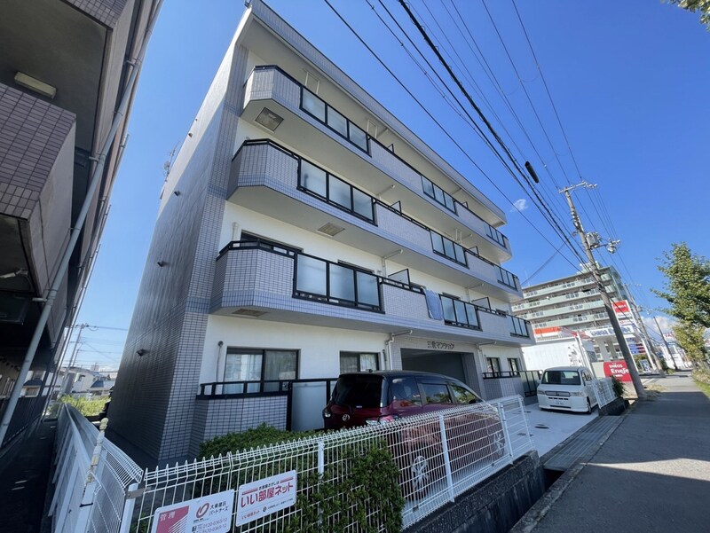 三快マンションの物件外観写真