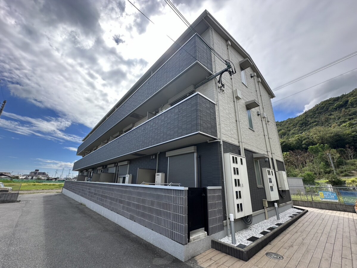 k・プラウドの物件外観写真