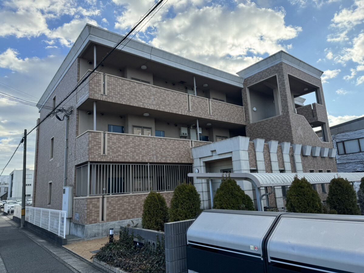 アラモアナの物件外観写真