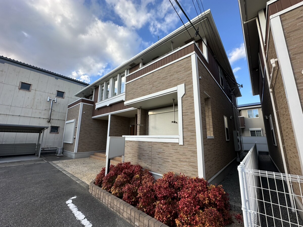 ラフレシールあぼしDの物件外観写真