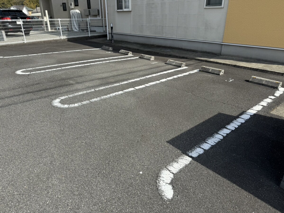 カトレーヴⅥの物件外観写真