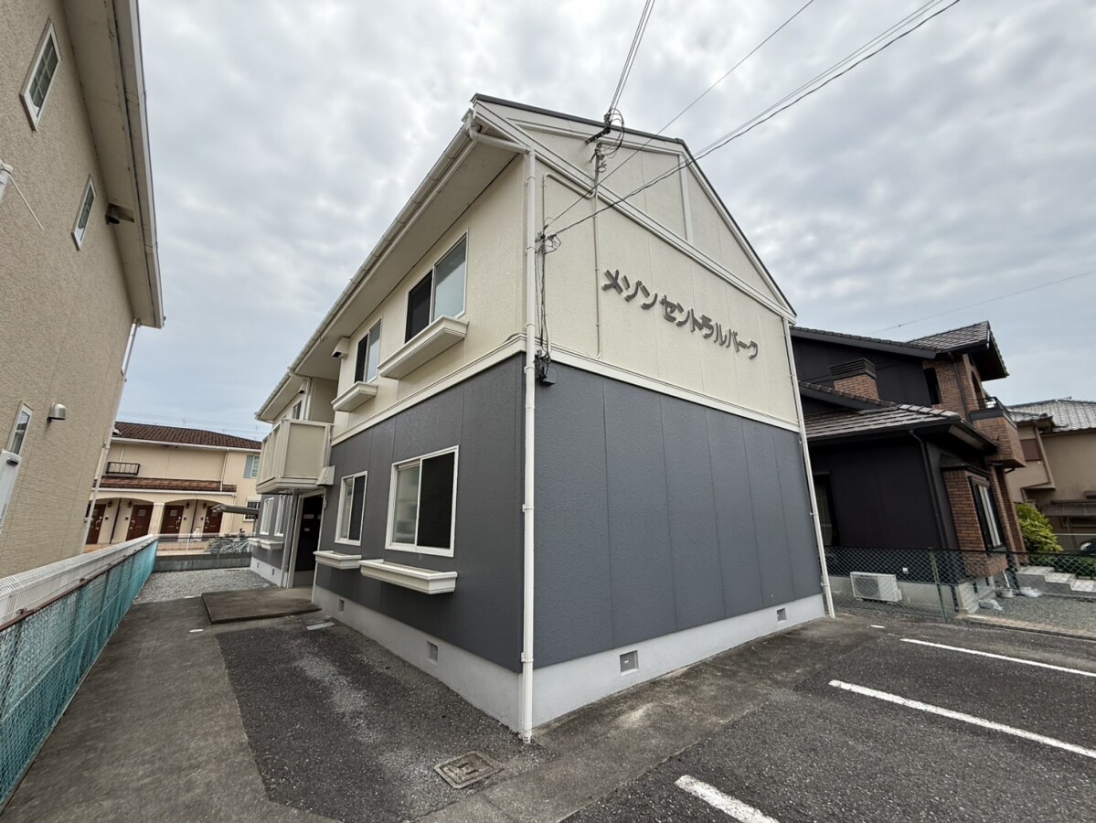 メゾンセントラルパークの物件外観写真