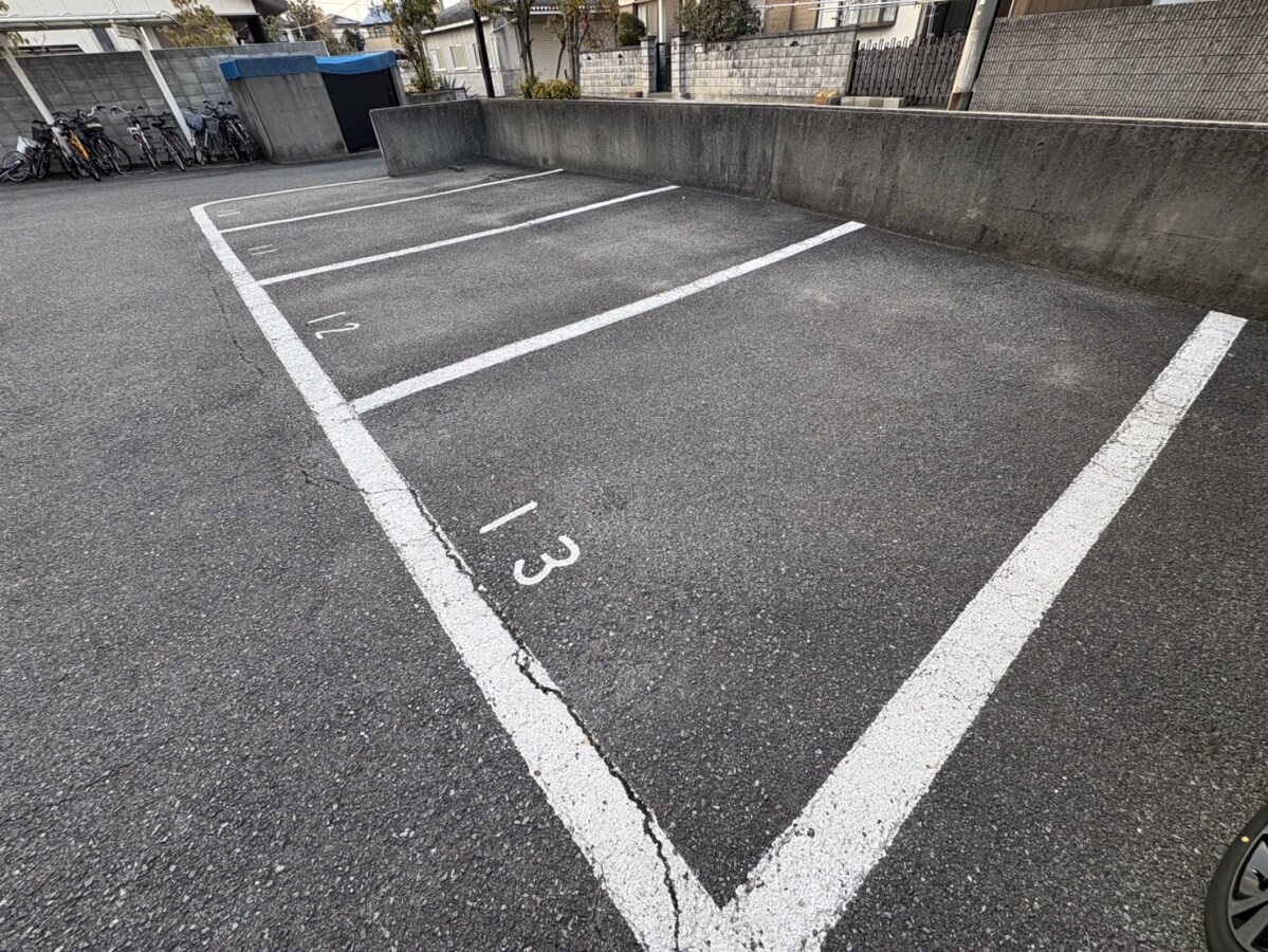 ダイヤマンションの物件外観写真