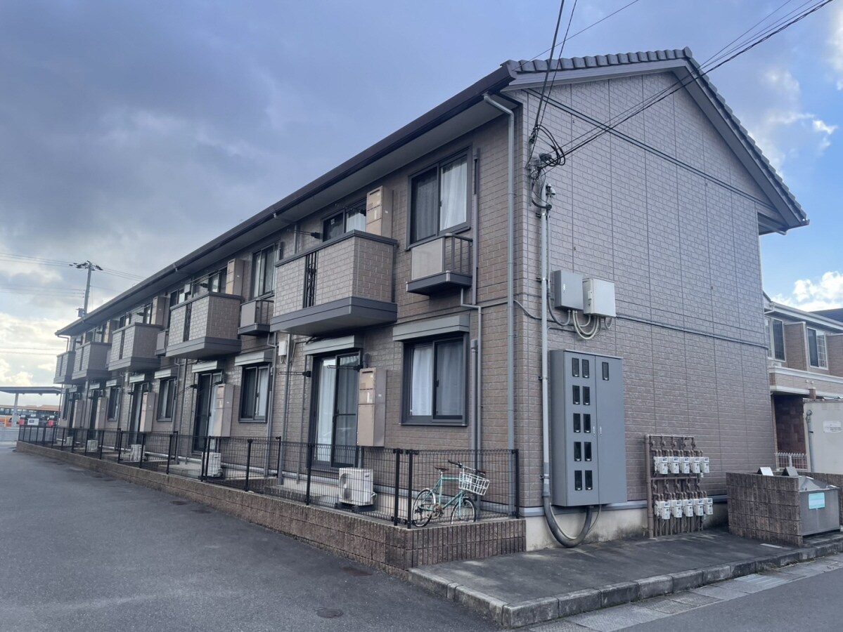 エマーブルの物件外観写真