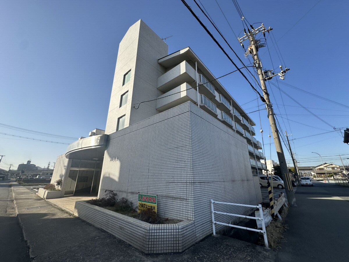 メゾン今在家の物件外観写真