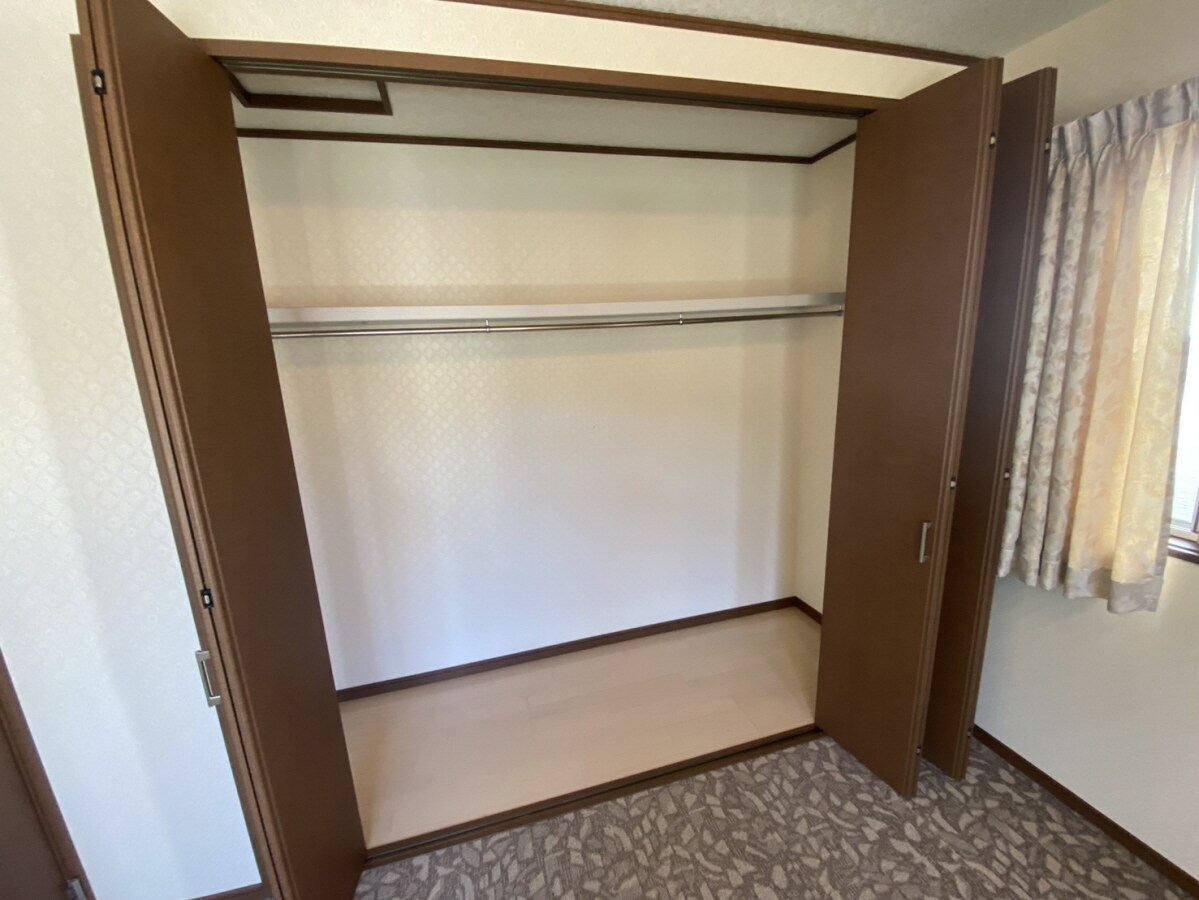 香寺町須加院貸家の物件内観写真