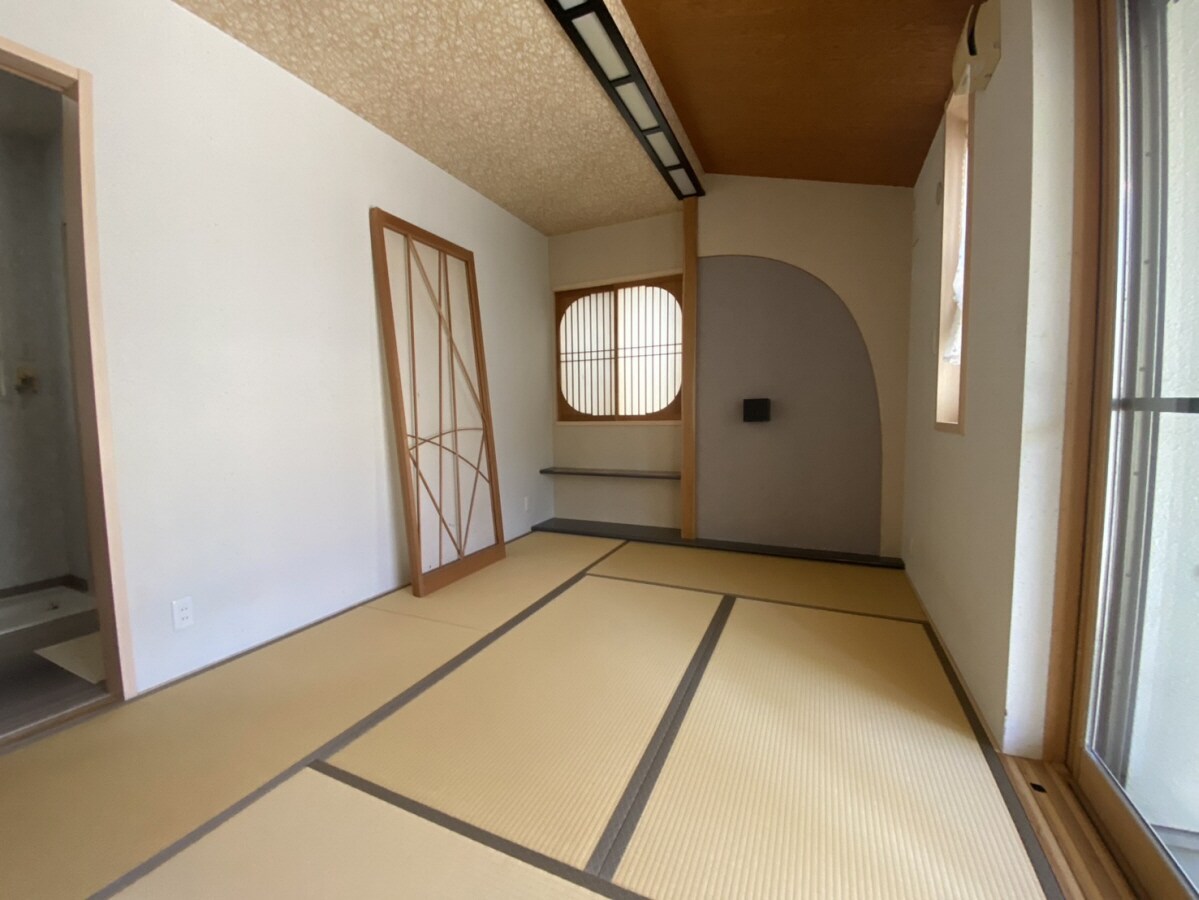 香寺町須加院貸家の物件内観写真