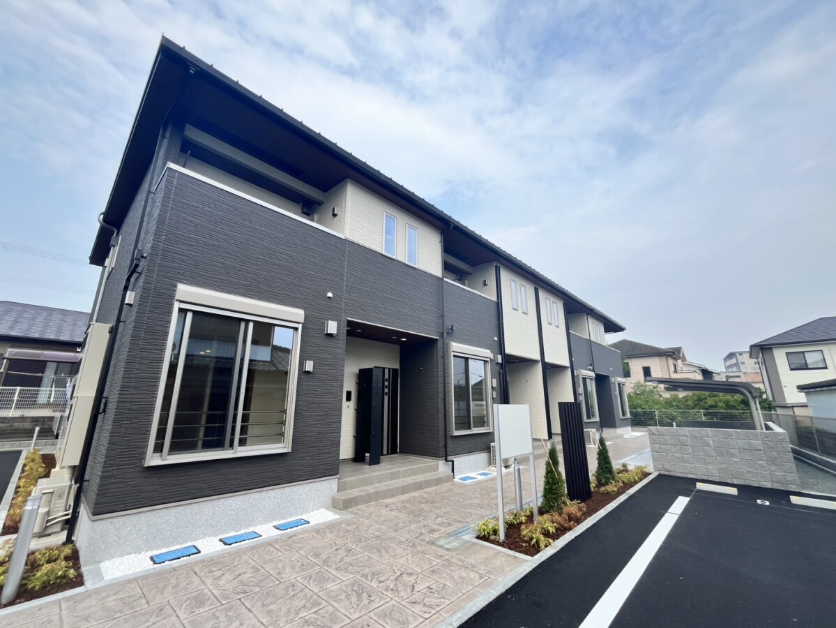 ウィステリアの物件外観写真