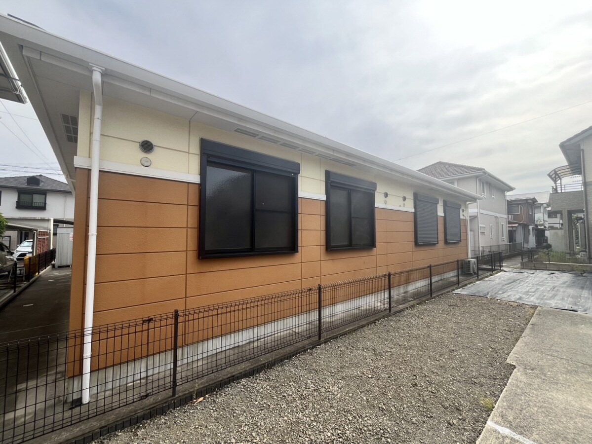 シャン・ド・フルールの物件外観写真