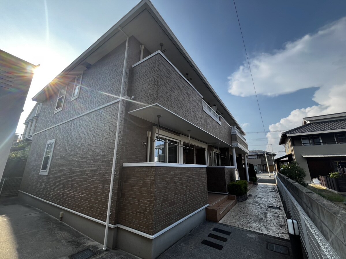 メゾンセレーノの物件外観写真