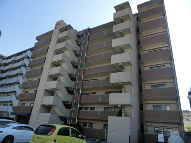 キャッスルコート飾磨の物件外観写真