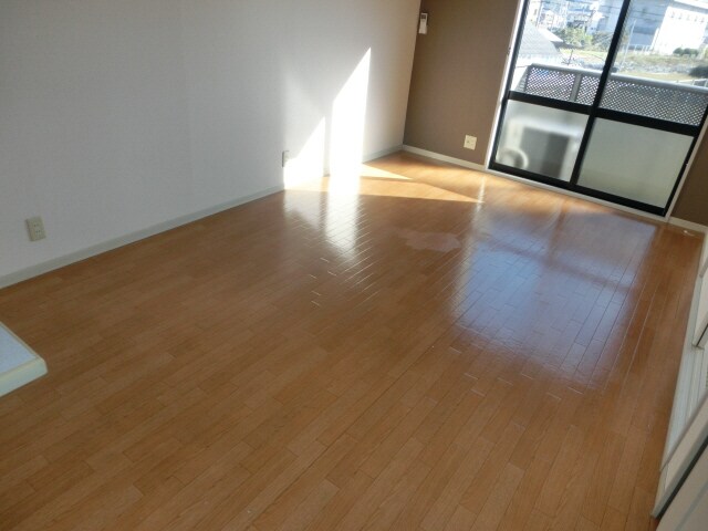 モンラヴィ青山の物件内観写真