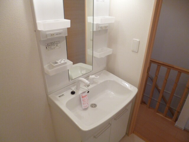 ワイズ コンブリオの物件内観写真