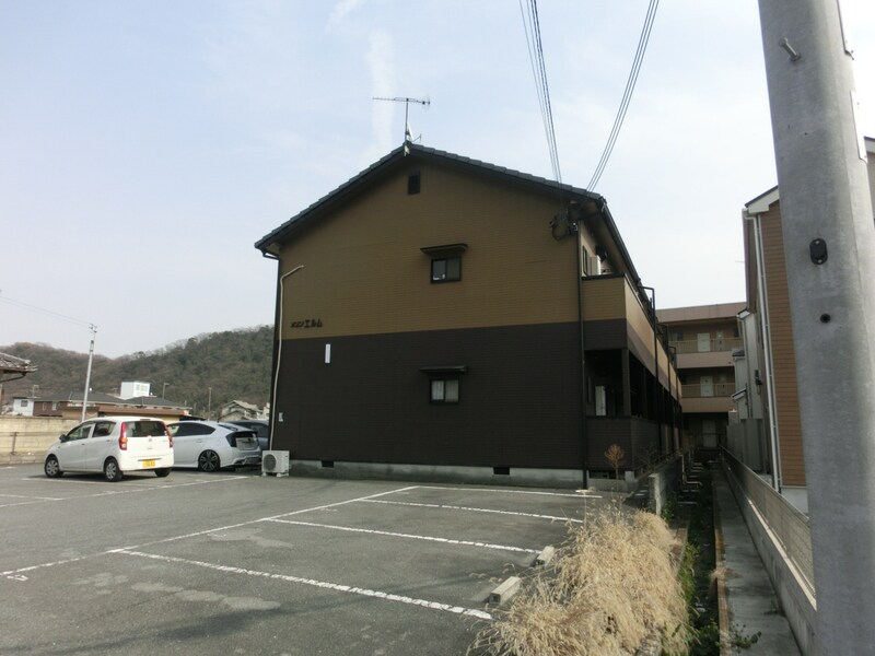 メゾンエルムの物件外観写真