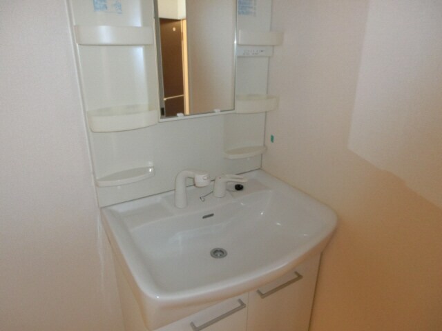 ティーダ御立 A棟の物件内観写真