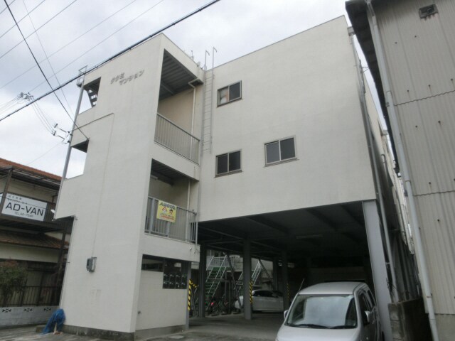 たくみマンションの物件外観写真