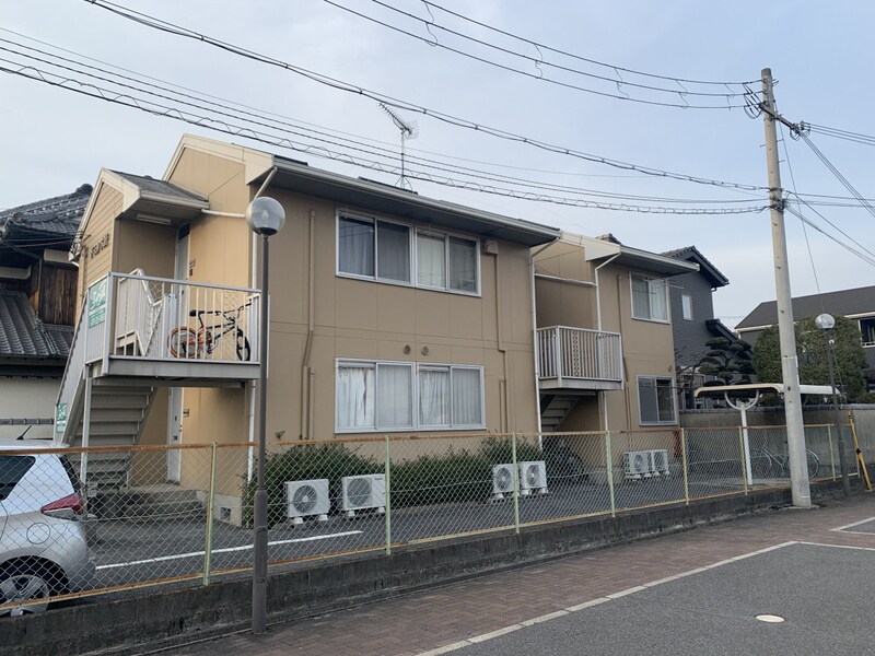 ドミール六軒の物件外観写真