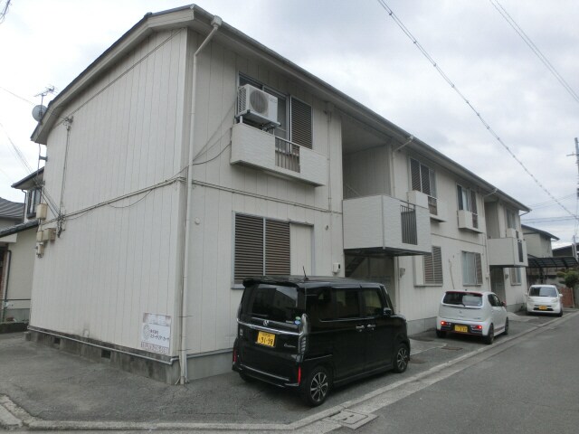 ファミリーハイツの物件外観写真