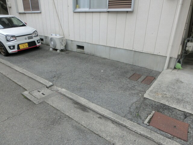 ファミリーハイツの物件外観写真