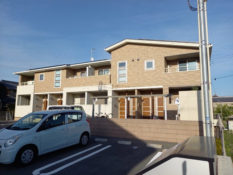 ミーテククルⅡの物件外観写真