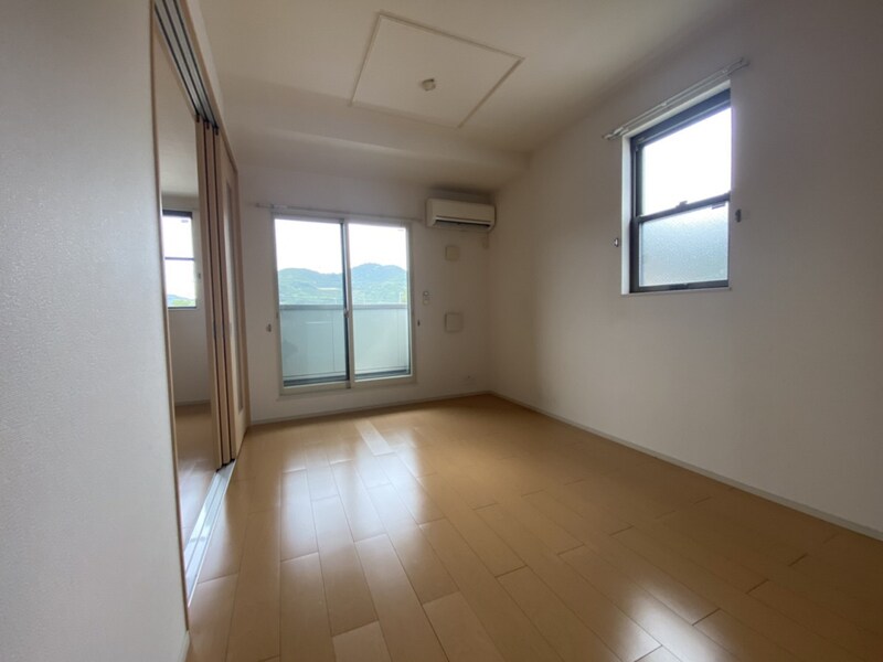 ホワイトローズの物件内観写真