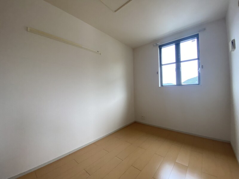 ホワイトローズの物件内観写真