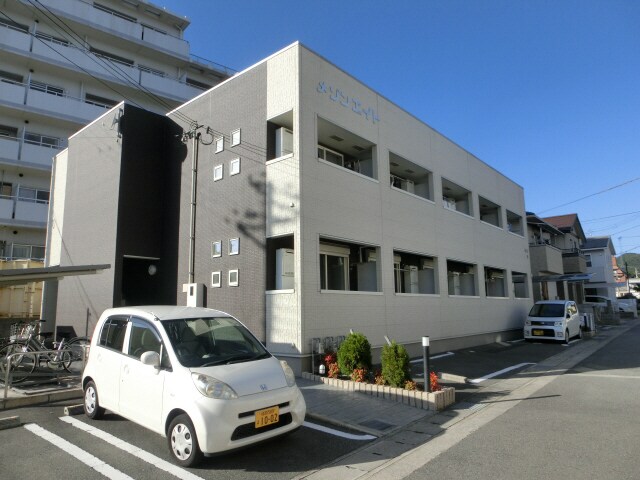 メゾンエイトの物件外観写真