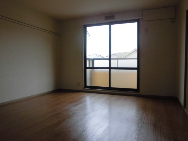 アーバンライフ吉田A棟の物件内観写真